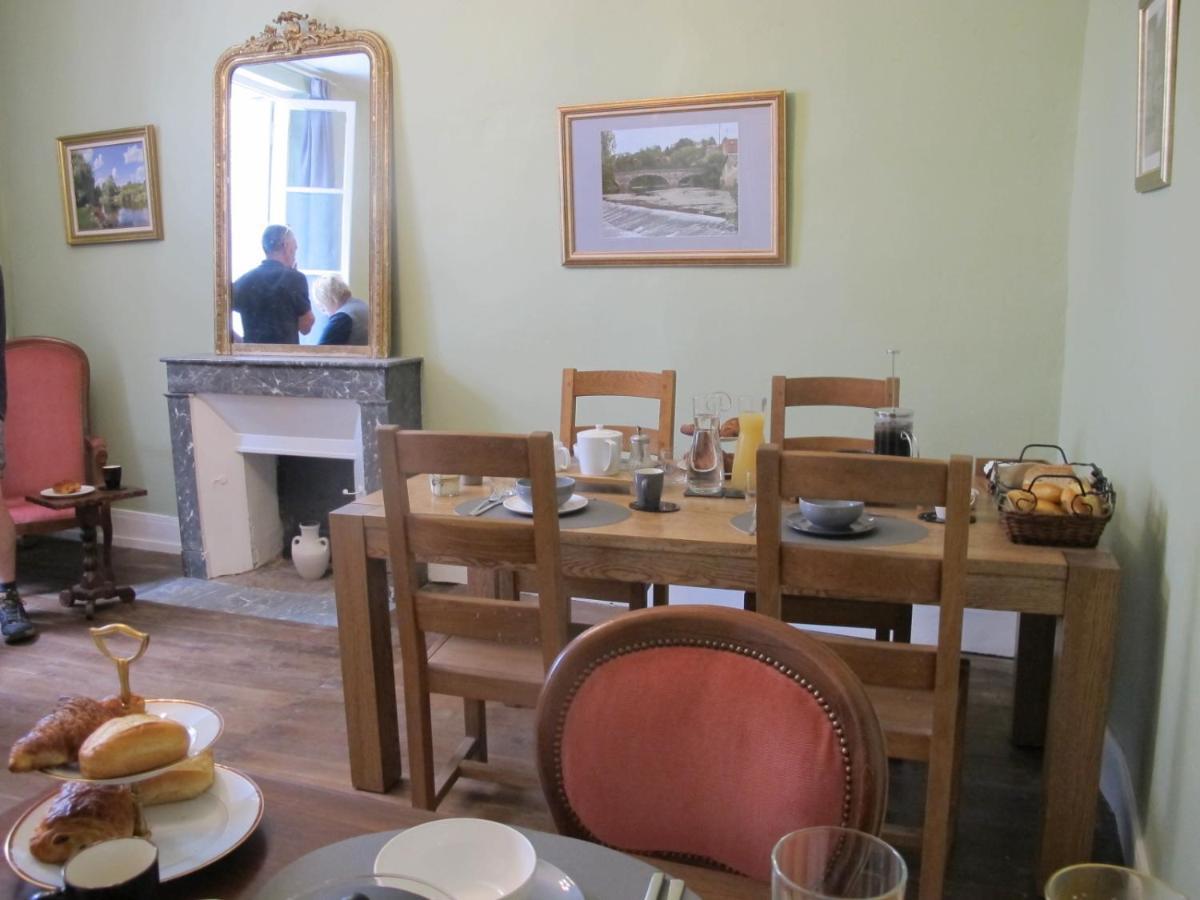 Chezlola Bed & Breakfast Civray  Eksteriør bilde
